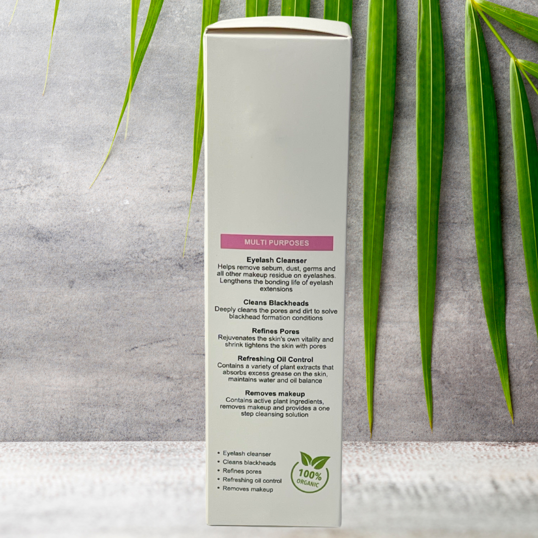 Green Tea Cleansing Mousse With Built In Brush