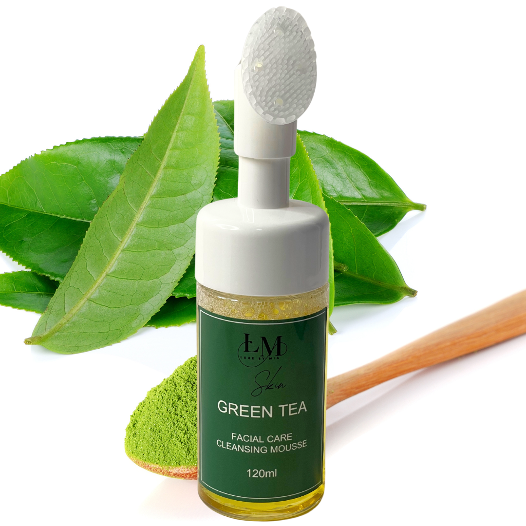 Green Tea Cleansing Mousse With Built In Brush