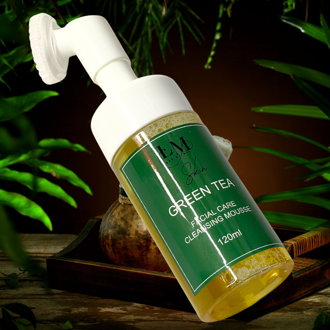 Green Tea Cleansing Mousse With Built In Brush